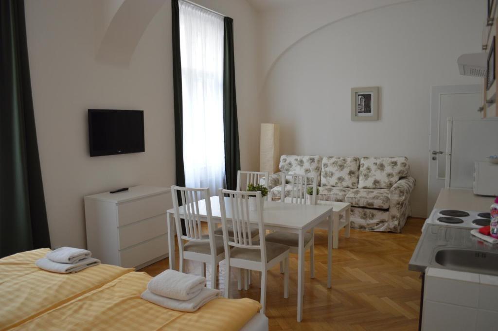Old Town Apartment